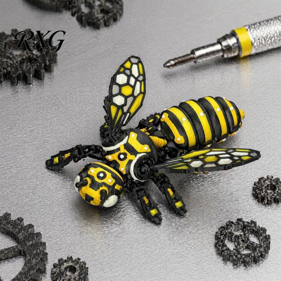 Collectible Robot Figurine 3D Printed Articulated Bee Figure Toy, Keychain Ornament, Posable Mechanical Futuristic Desktop Ornament Insect for