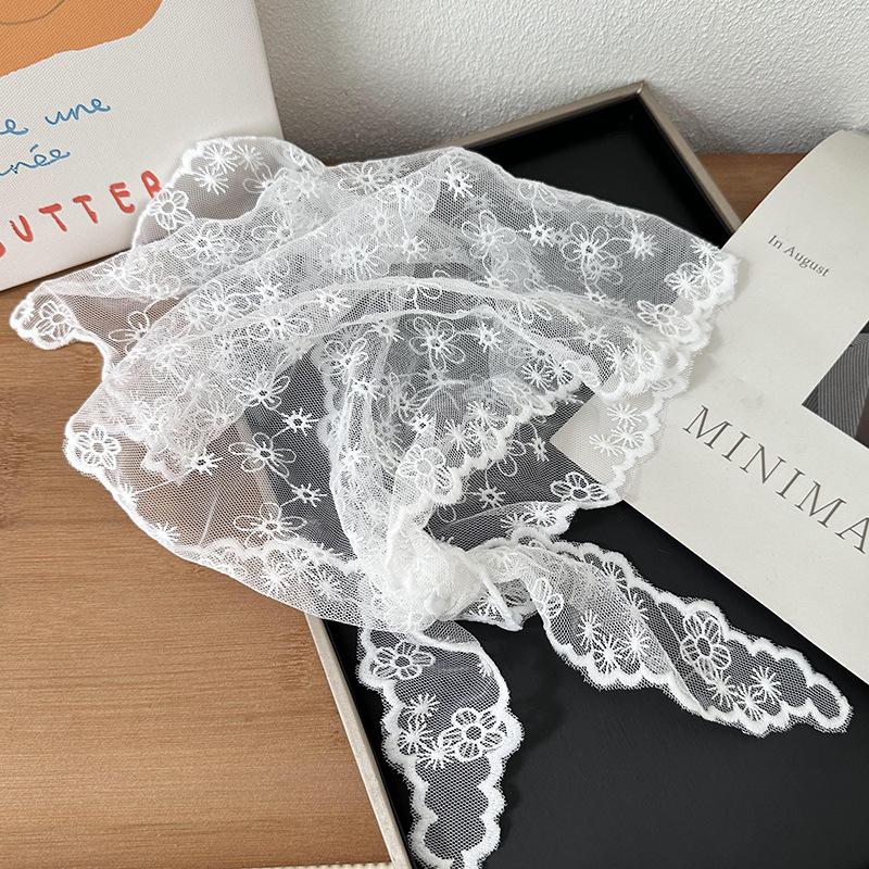 Retro Lace Bandana Headband White Woven Floral Print Hair Scarf Bohemia Triangle Headscarf Hat Sweet Women Hair Accessories