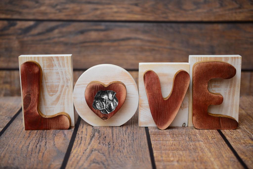 American Bulldog, Old Country Bulldog - wooden LOVE sign, interior decoration with a dog, charming ornament for the shelf by Art-Dog brand