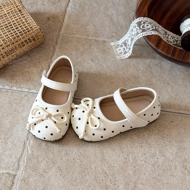 Girls' Korean-style ballet flats with a bow detail2026Spring and Autumn New Soft Sole Slip-On Loafers Leather Shoes