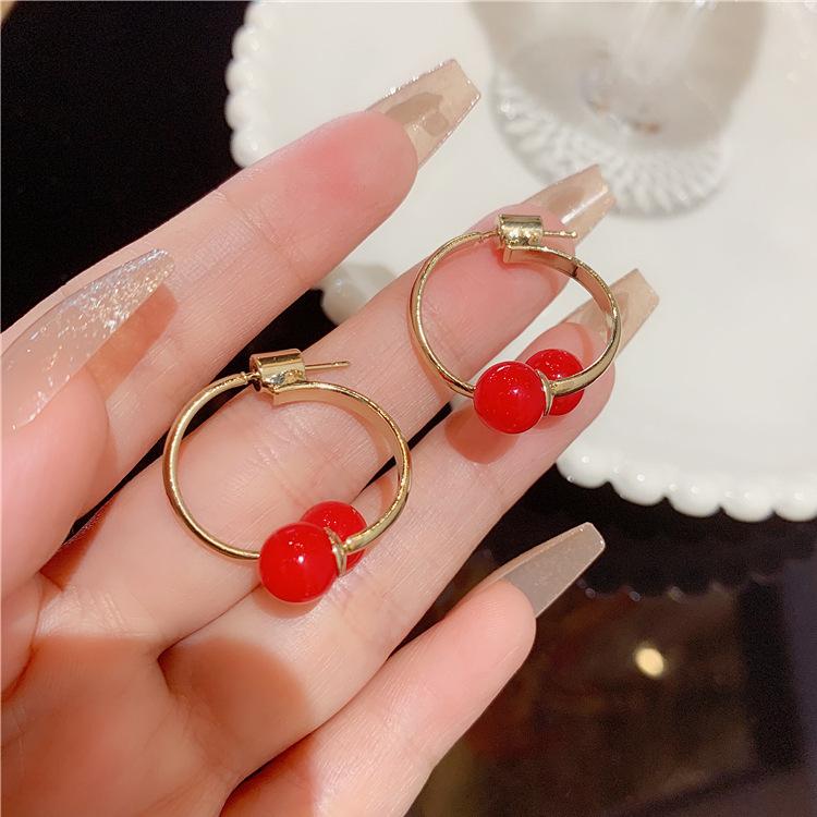 Silver needle red temperament design earrings, simple Ankola red ball stud earrings.