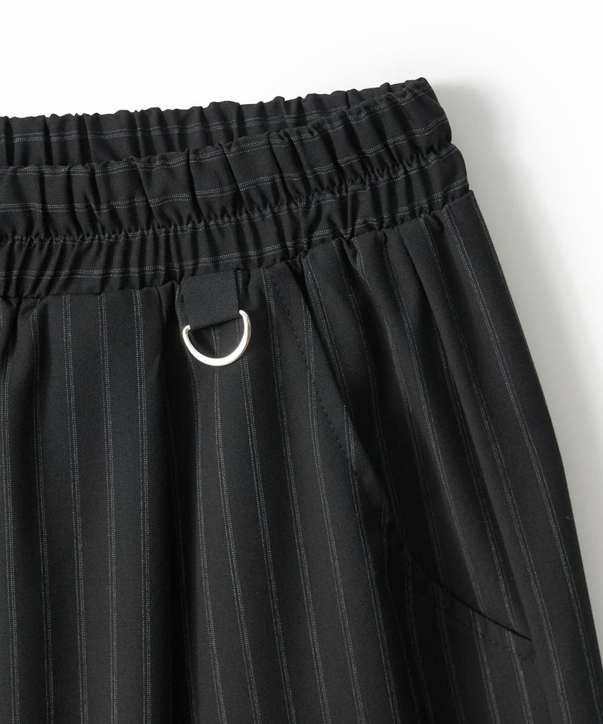 TRIP LE SENS Light Stripe Easy Elastic Half Pants_Black