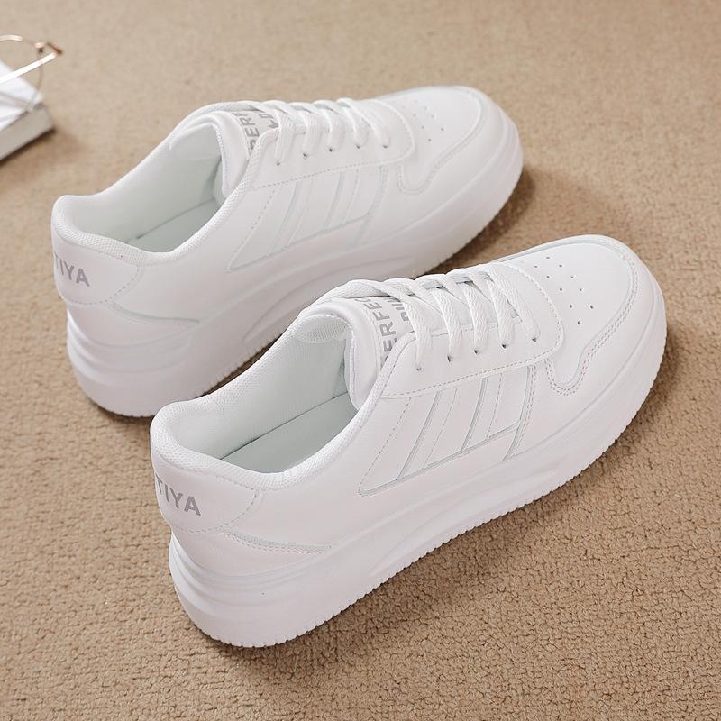 Summer thin women's shoes 2026 new versatile student sports and leisure board shoes women's mesh breathable mesh shoes