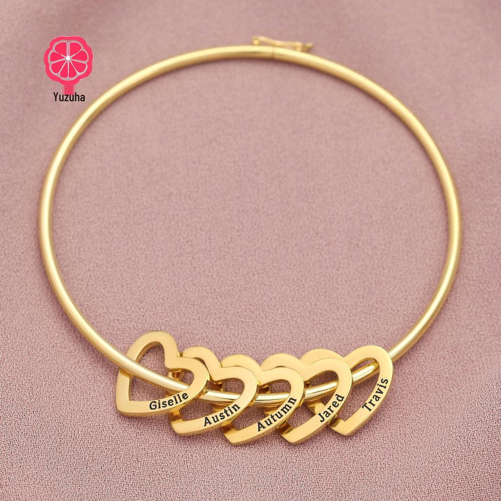 Персонализированный браслет-манжета из нержавеющей стали в форме сердца — дизайн с персиковым сердцем и фамилией вашей семьи, идеальный подарок на Рождество.