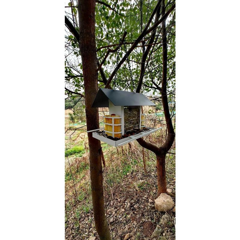 1pcsCreative Swing House Bird Feeder - Iron outdoor hanging decoration, suitable for gardens/terraces/yard