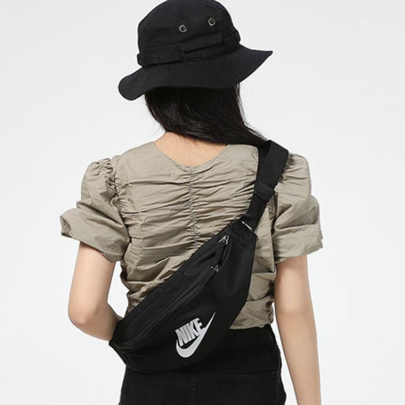 Nike Поясная сумка Heritage 3L Черный/Черный/Белый Повседневная DB0490-010