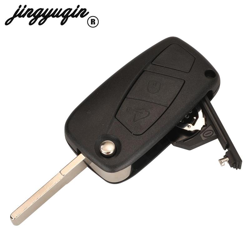 jingyuqin 434MHz For Iveco Daily 2006-2011 Megamos Crypto ID48 Remote Tunk Car Key Control Fob SIP22 GT10 With Decoration Sticke