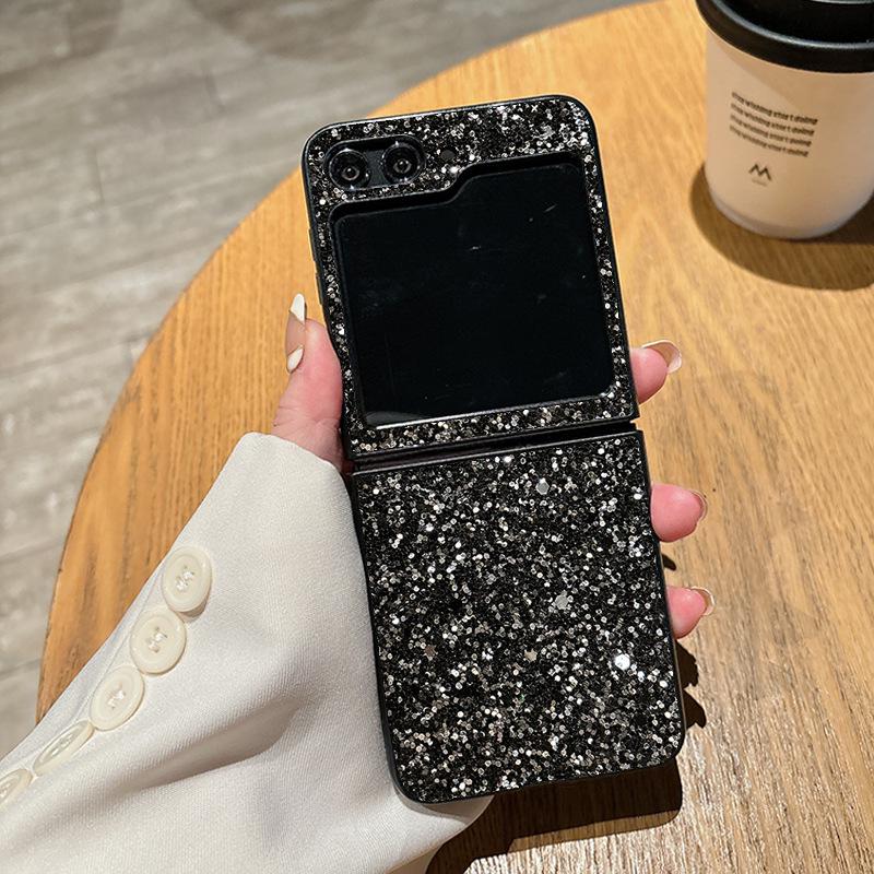 Черный матовый жесткий чехол с блестками «Звездное небо» для Samsung Z Flip7/Z Flip6
