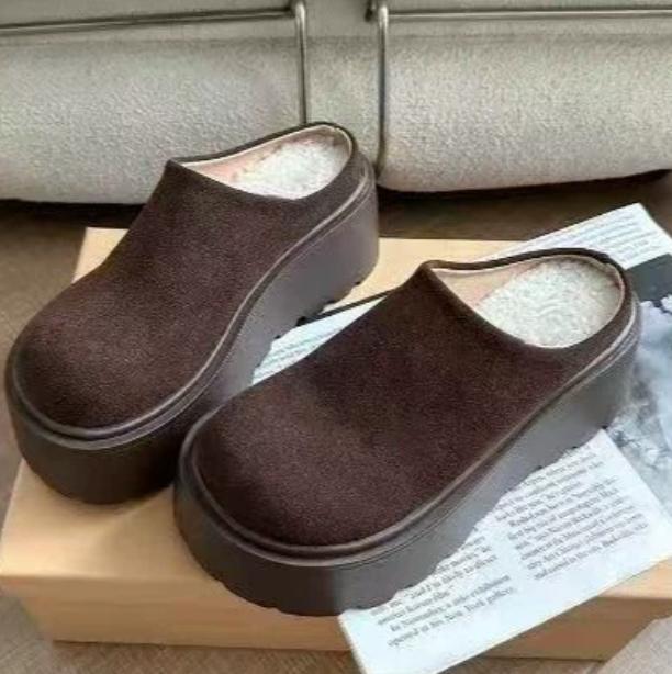Модные шлепанцы на толстой подошве и высоком каблуке для женщин, замшевые мюли с мехом, теплые шлепанцы на танкетке, зимние новые модные сапоги для снега, Zapatos Mujer