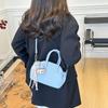 Летняя популярная маленькая квадратная сумка женская 2025 новая универсальная сумка-тоут сумка-мессенджер высококлассная маленькая сумка