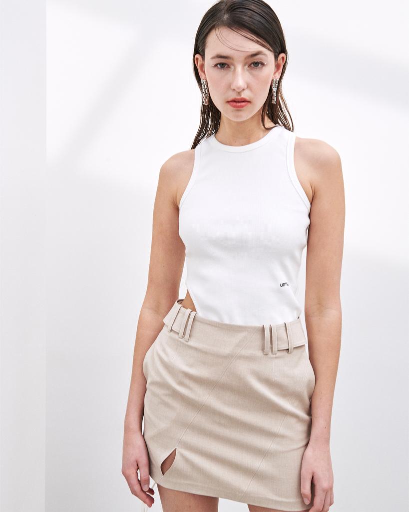 Eonmyuteu Diagonal Line Details Tailored Mini Skirt (Beige)