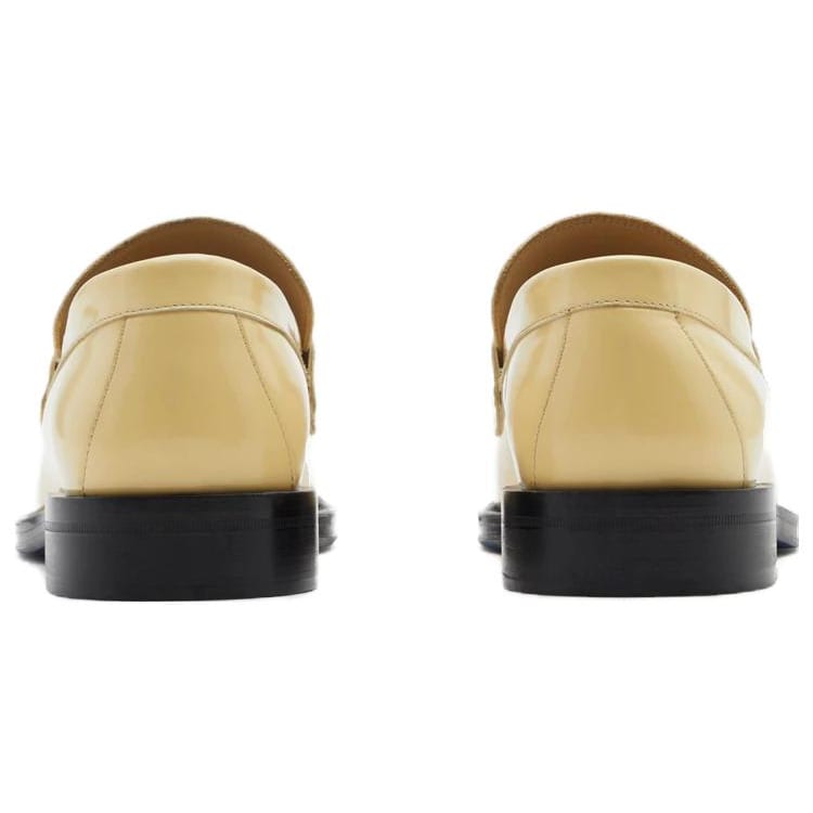 Burberry Кожаные лоферы с шипами 80801071