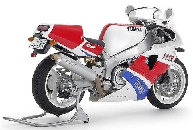 Tamiya Серия Мотоциклы 58 Yamaha FZR750R Пластиковая модель 14058 1/12 Нет. (OW01)