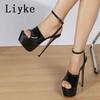 Liyke Летние босоножки на платформе с очень высоким каблуком 16 см, женские модные туфли с открытым носком и цепочкой на щиколотке, женские туфли для стриптиза, черные