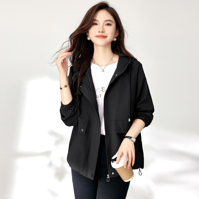 Короткое пальто женское весенне-осеннее новая модная маленькая тонкая тренчкот большого размера повседневный омолаживающий топ