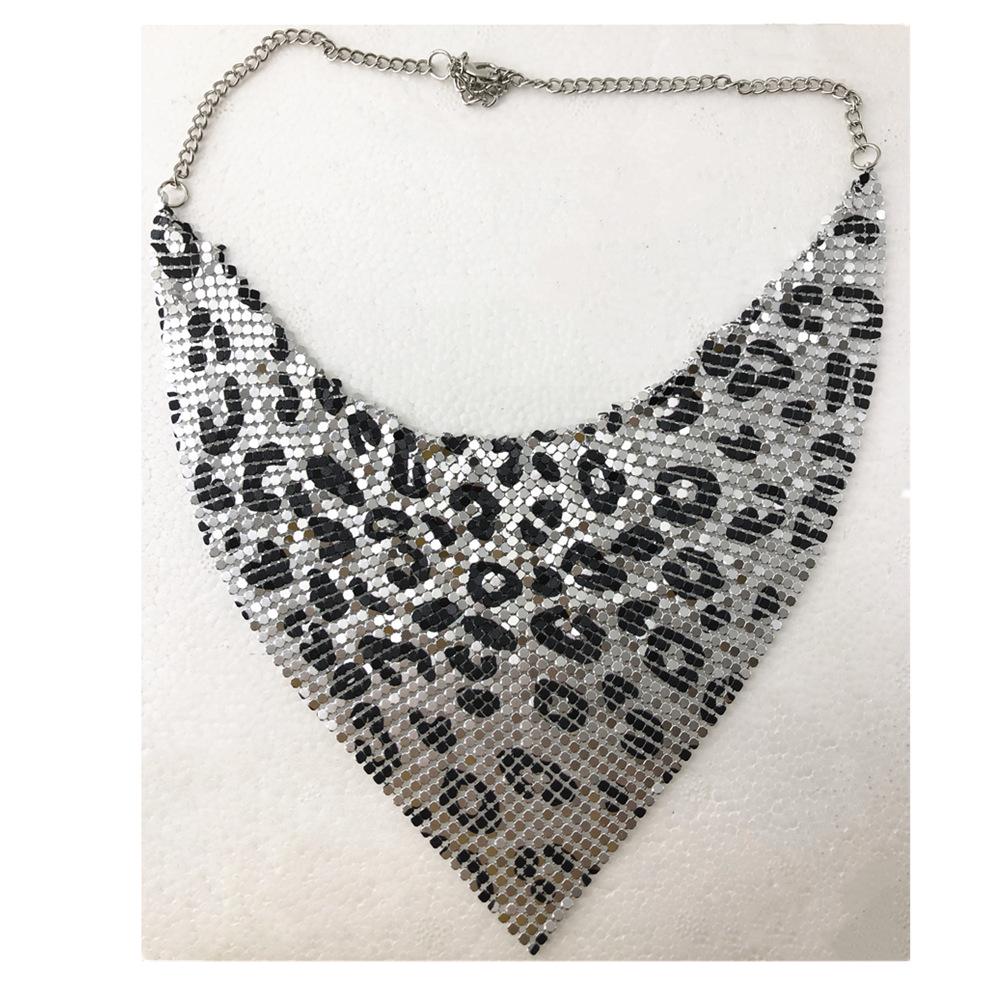 Европейский и американский шелковый шарф с пайетками и треугольным ожерельем в виде ключицы, комплект серег для женщин