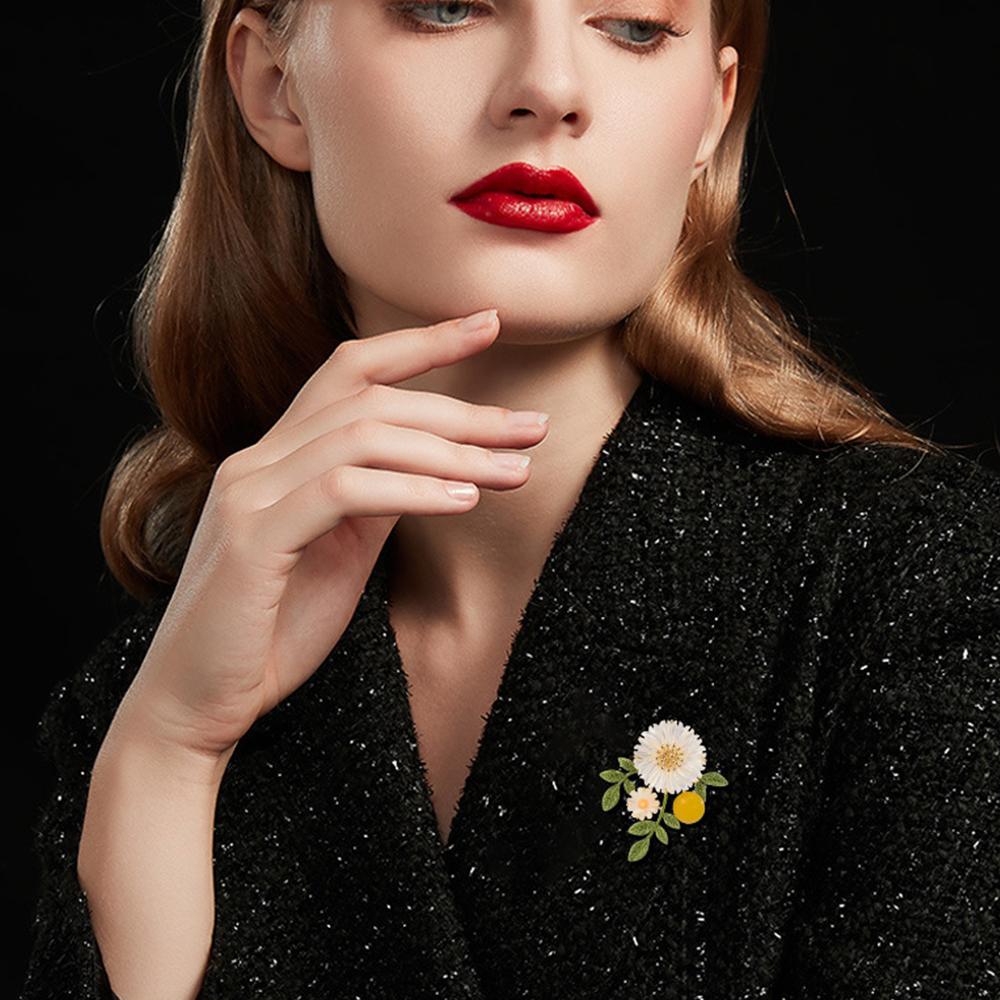 Senior Brooches Flower Leaf Brooch Pins for Women Suit Pendant Fashion Brooches Jewelry