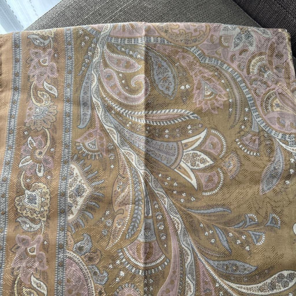 Б/У, Отличное состояние, Etro, узор пейсли, большой платок-шаль, смесовая шерсть и шелк, 166x64 см