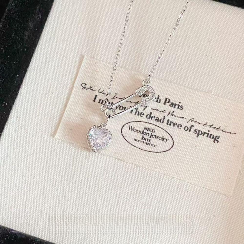 Safety Needle Pin Necklace Clip Necklace Fashion Collarbone Chains Women