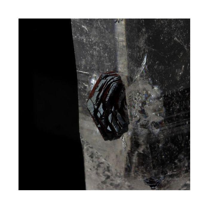 Pierres et Minéraux. Quartz + Hematite. 85.0 ct. Les Deux Alpes, Isère, France.