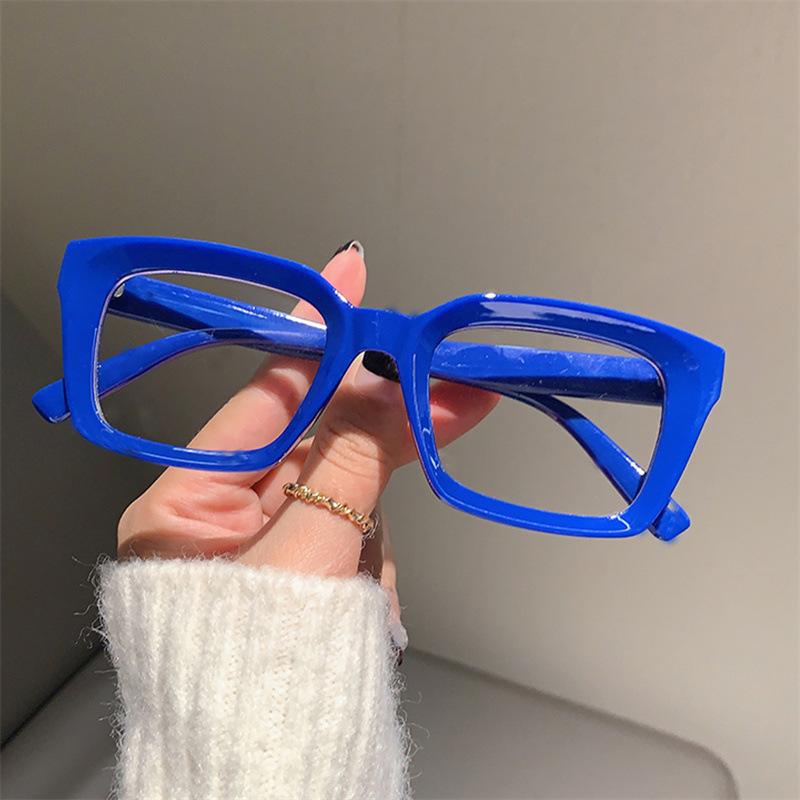 Fashion Anti Blue Light Glasses Women Fake Eyeglasses Trendy Rice Nail Square Frame Female Flat Light Glasses Computer Glasses