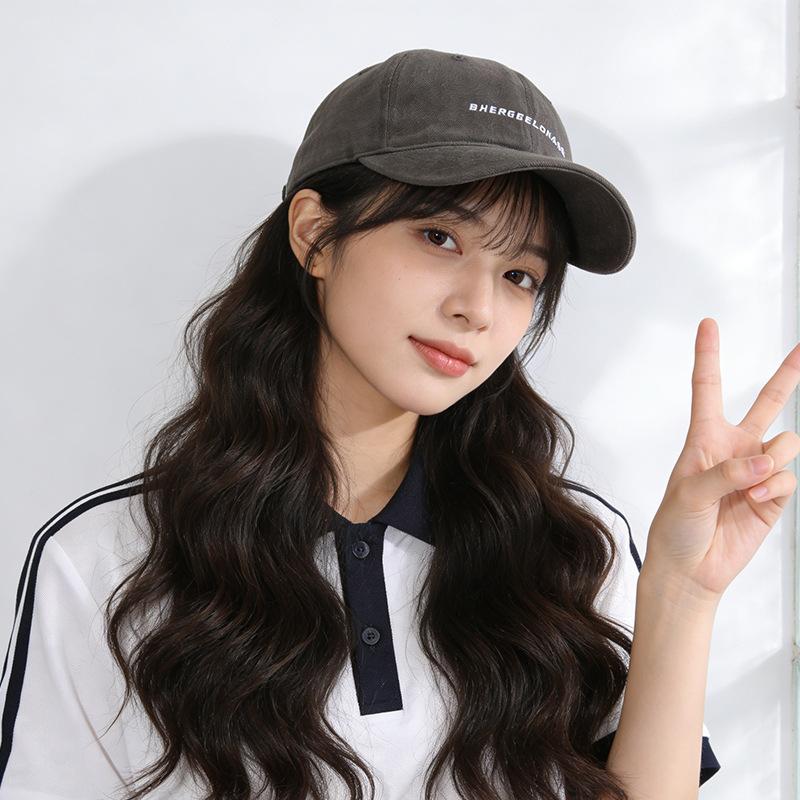 Versatile street couple show face small visor casual retro cap men