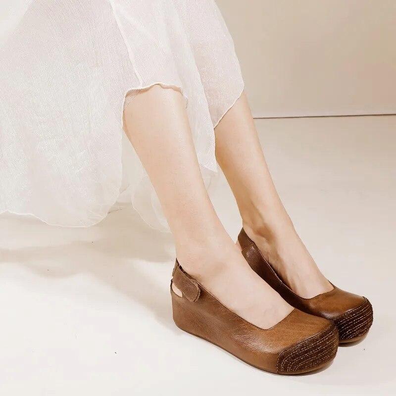 Johnature Сандалии на танкетке из натуральной кожи в стиле ретро. Удобная женская обувь с круглым носком на мягкой подошве.