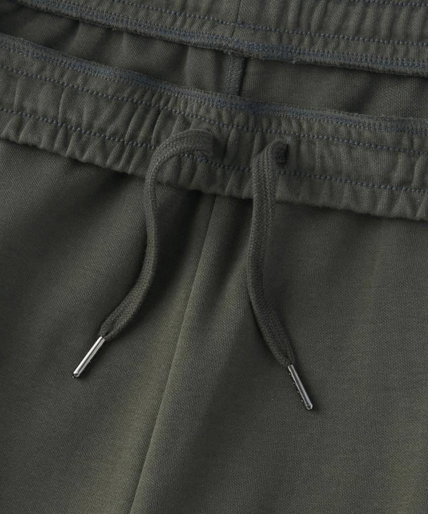 MUSINSA STANDARD Double Knit One-Pleat Wide Sweat Shorts [Khaki]