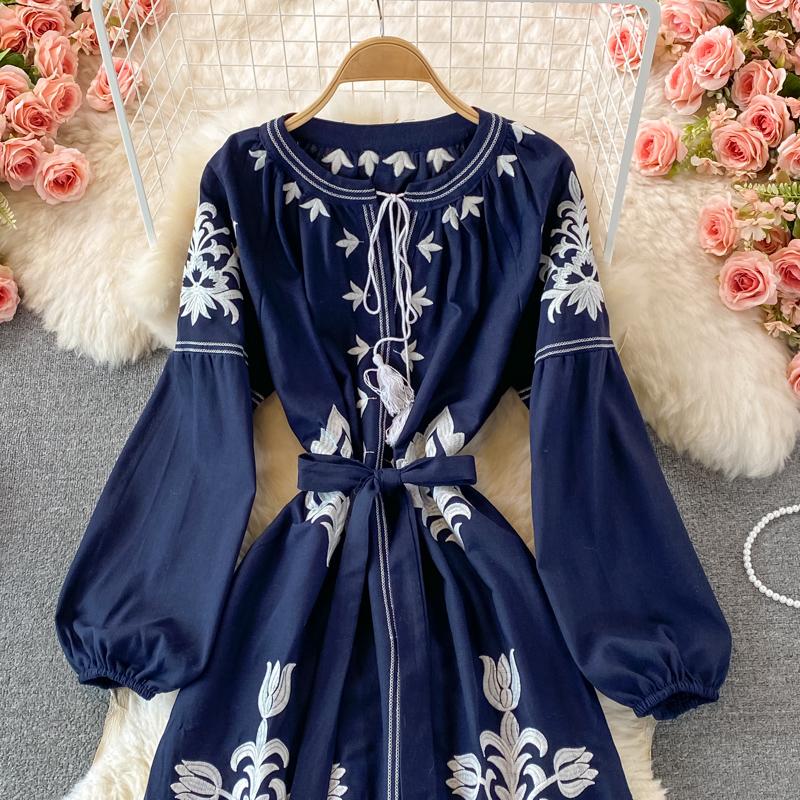 RUGOD Длинное платье в этническом стиле для путешествий и отдыха с вышивкой и круглым вырезом, с рукавами-фонариками, в богемном стиле, в стиле ретро, ​​свободное свободное платье для женщин