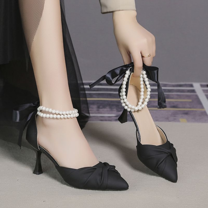 High Heels Bow Sandals 2025 Summer New Popular Temperament French Beaded Middle Heel Pointed White Single Shoes