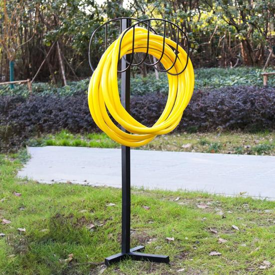 Отдельностоящий сверхмощный держатель садового шланга Вешалка для водяного шланга Катушка для шланга Наружная съемная металлическая подставка для шланга Полка для шланга Садовый газон Двор Хранение шланга