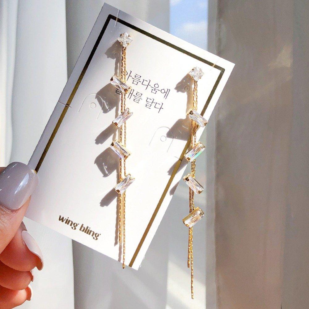 [Kim Yu-jeong's outfit] Good Day Earrings/Earrings W