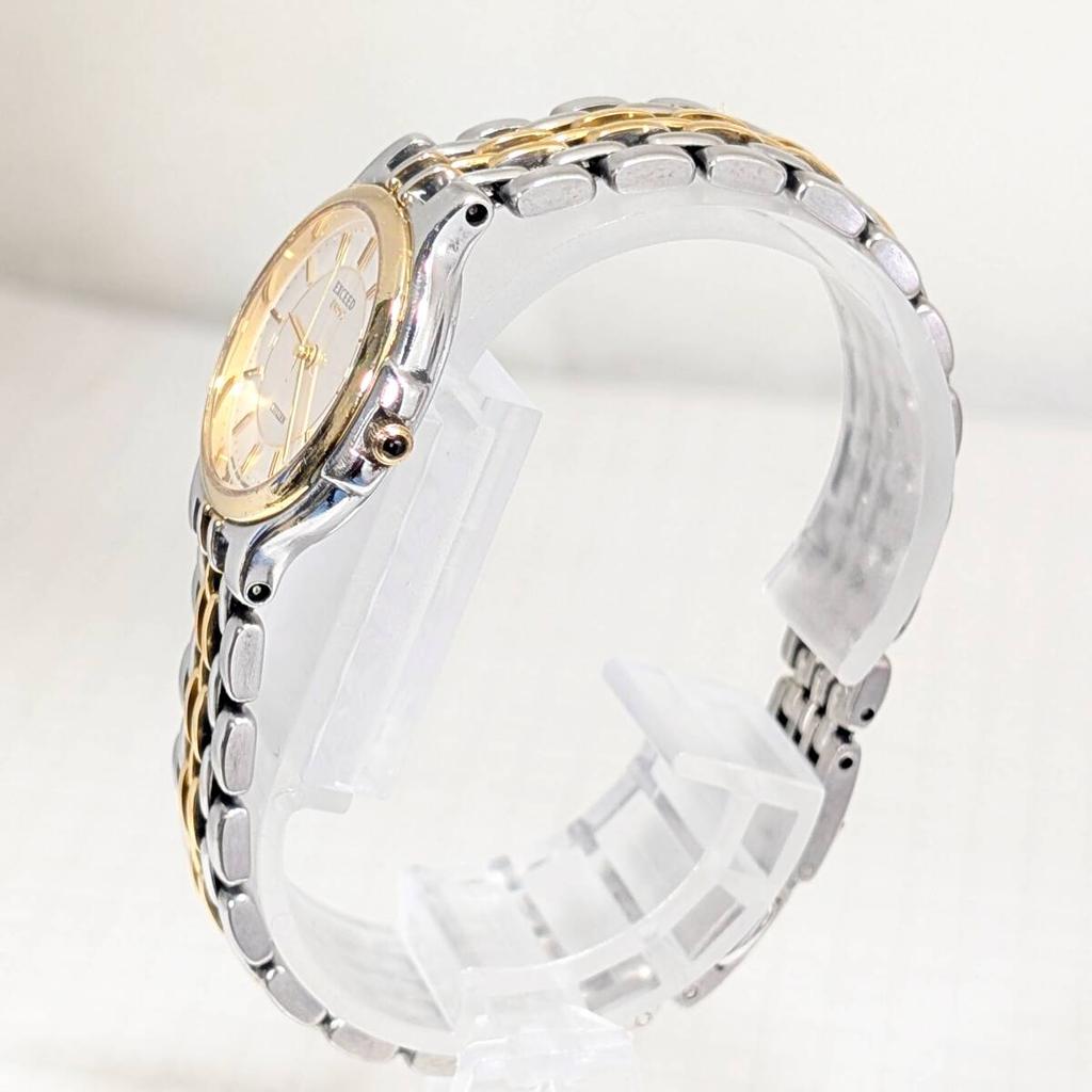 CITIZEN EXCEED Battery Ladies' Watch, P-19