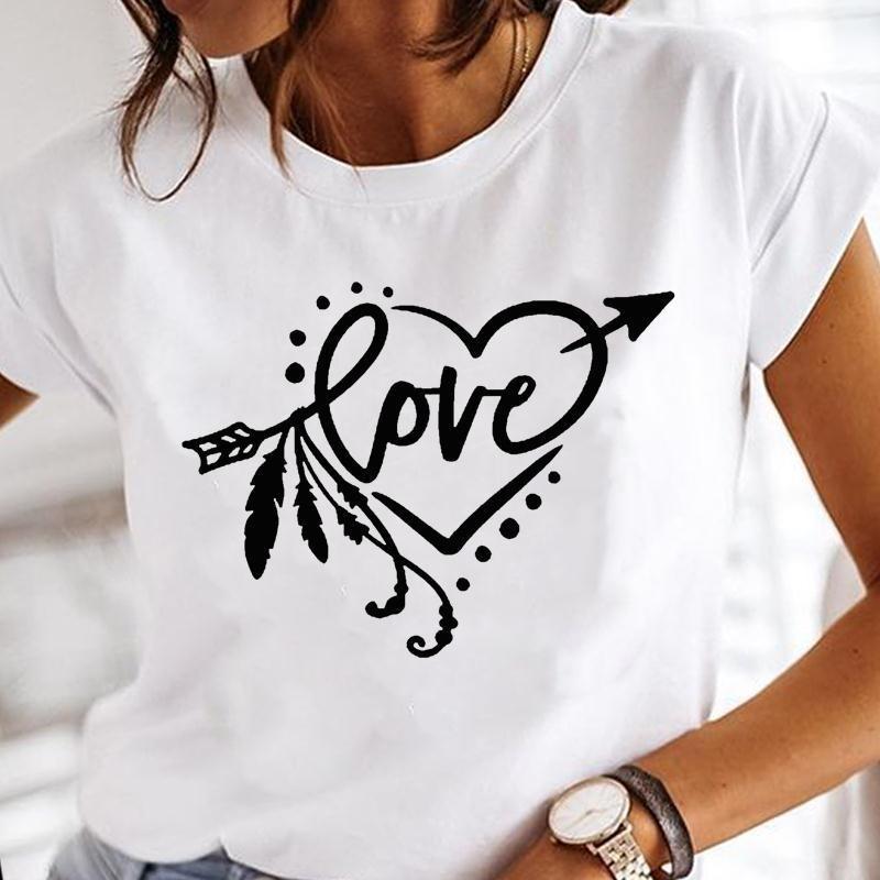 Женская белая футболка с коротким рукавом с принтом 'Love', повседневная, простая, модная, с дизайном в виде стрелы и пера, модный тренд, топ