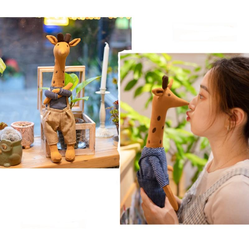 Очаровательная плюшевая игрушка жираф Идеальный подарок на день рождения ребенка