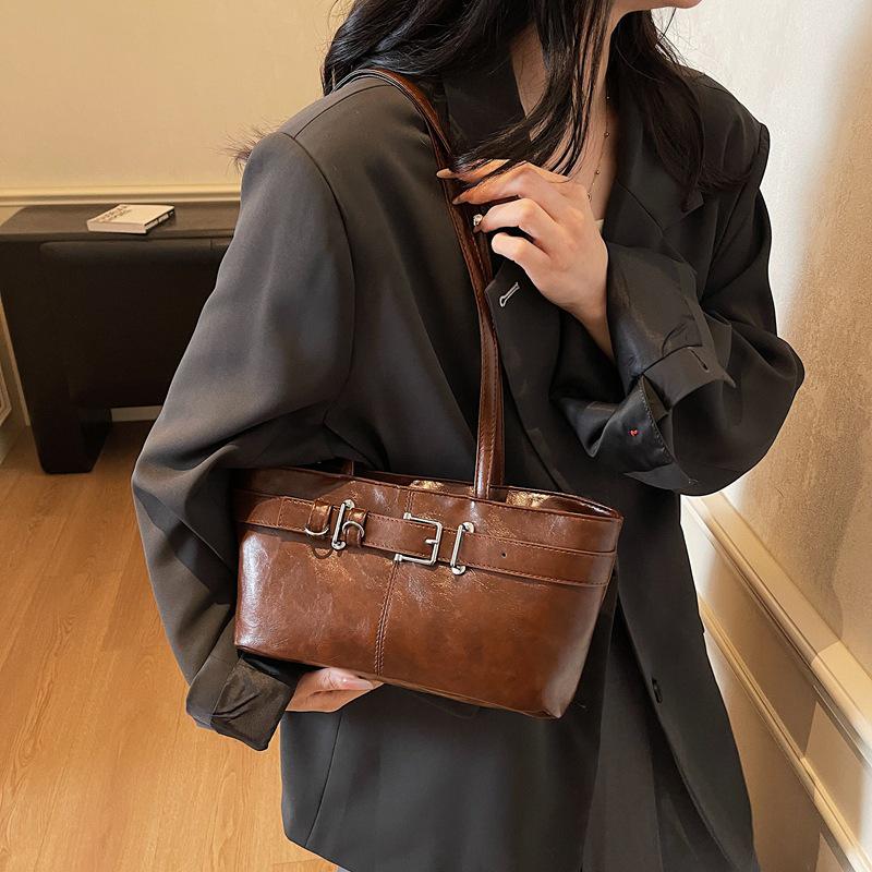 Женская ретро-сумка-тоут большой вместимости - Осень/Зима 2025 Универсальная сумка на плечо и подмышку для моды и поездок на работу