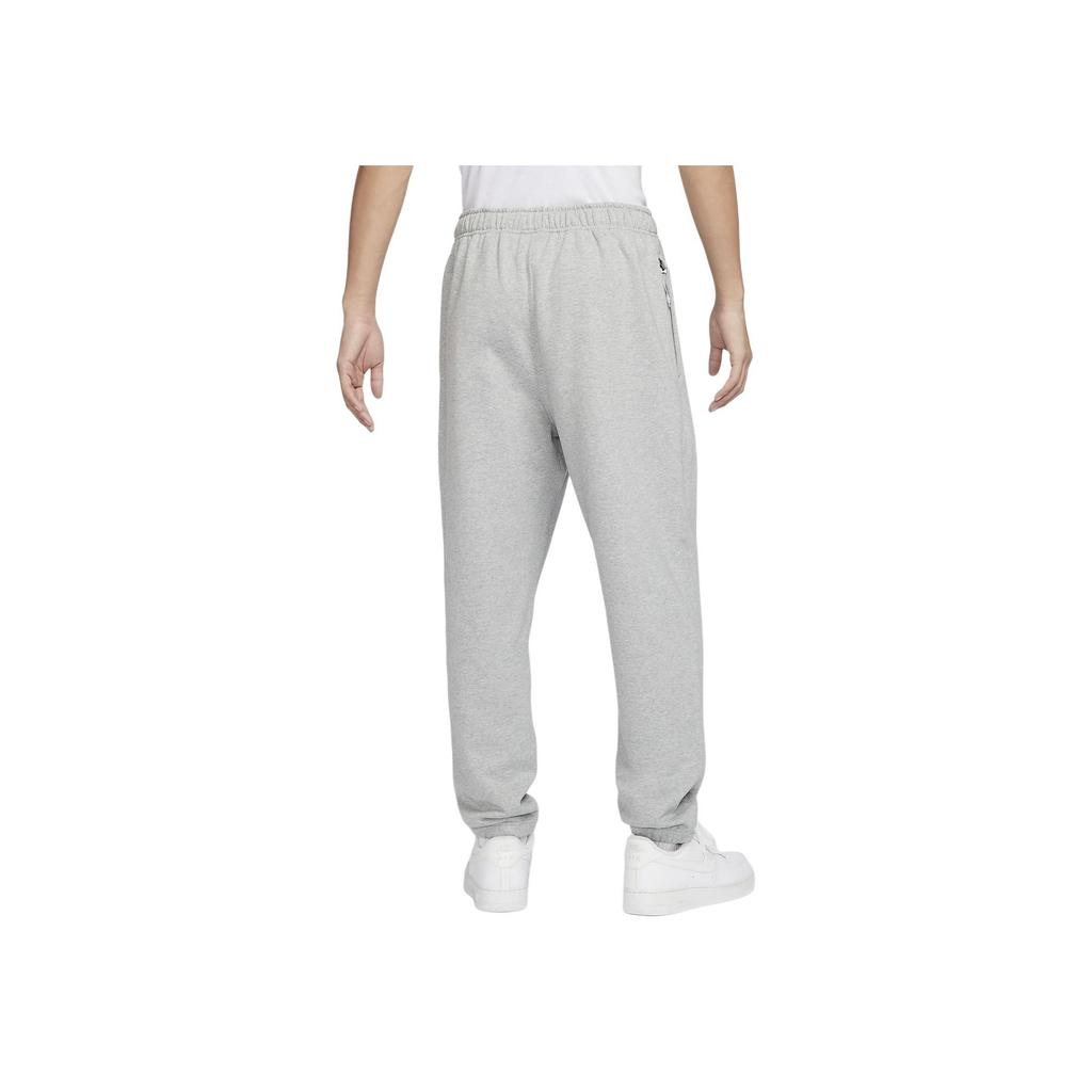 Nike Мужские спортивные повседневные брюки Solo Swoosh с эластичными манжетами, темно-серые, белые, DX0816-063