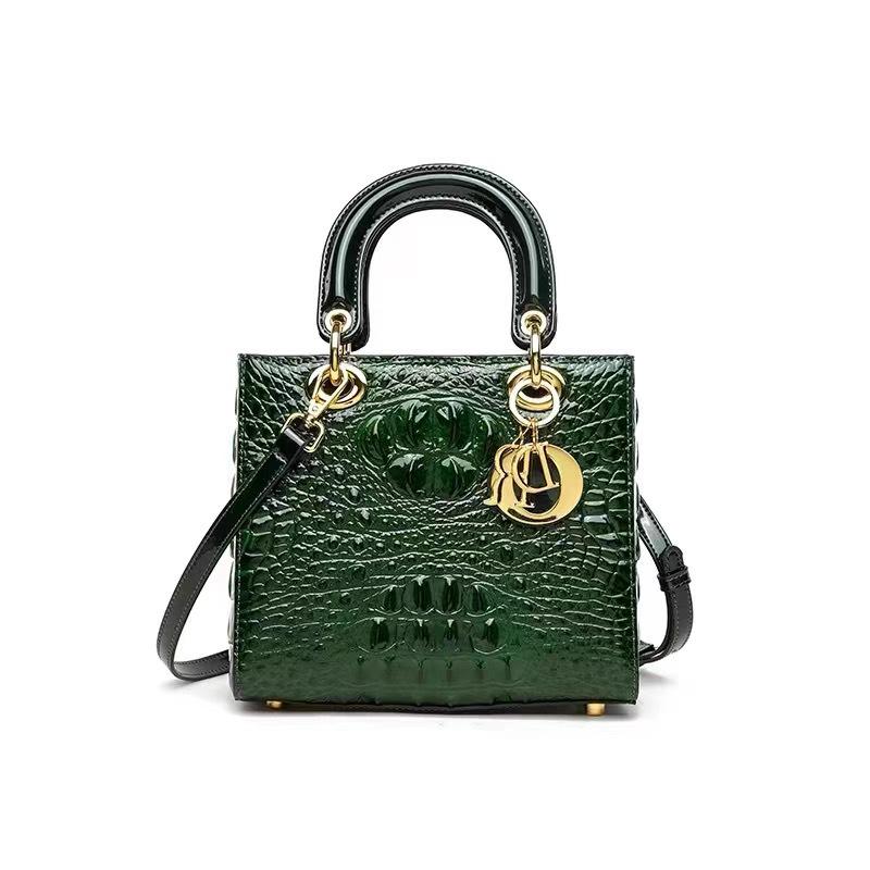 Сумка через плечо из натуральной кожи с крокодиловым узором красного цвета - сумка для подружки невесты в стиле принцессы Дианы