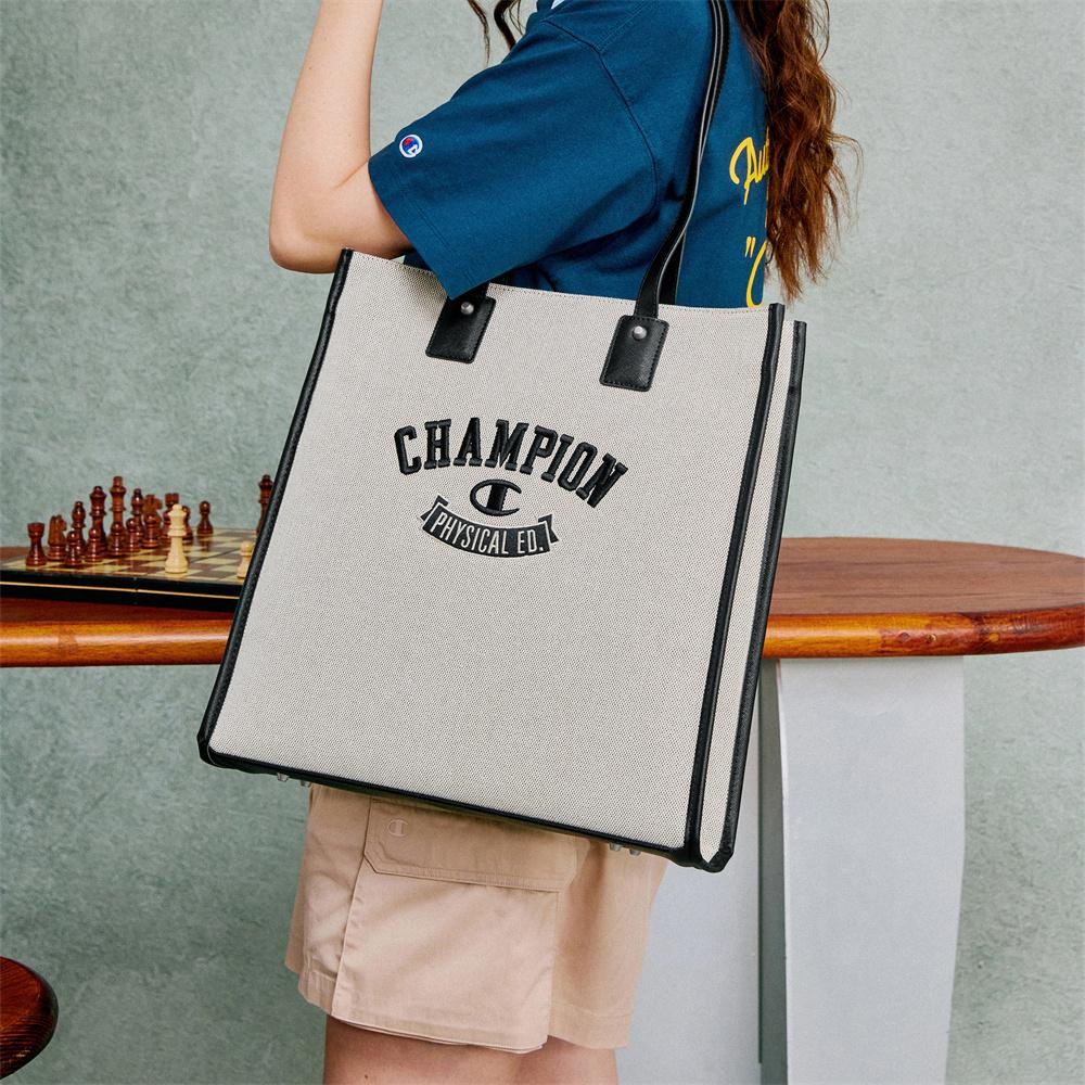 Champion FW24 Campus Tote Vintage Letter Texture Embroidered Logo Design Casual Simple Daily Commuting Fashion Versatile Unisex Shoulder Bag U4CACPU19