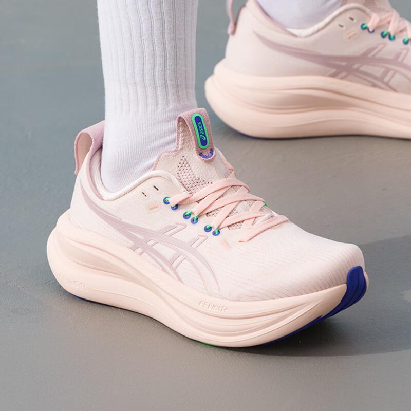 Asics Женские беговые кроссовки GEL-NIMBUS