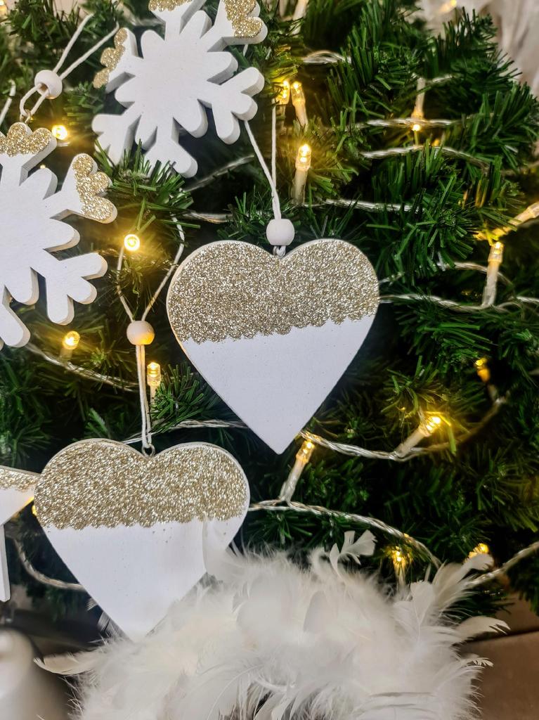 Wooden Heart Pendant 6.5X7.8Cm 2 Pcs White