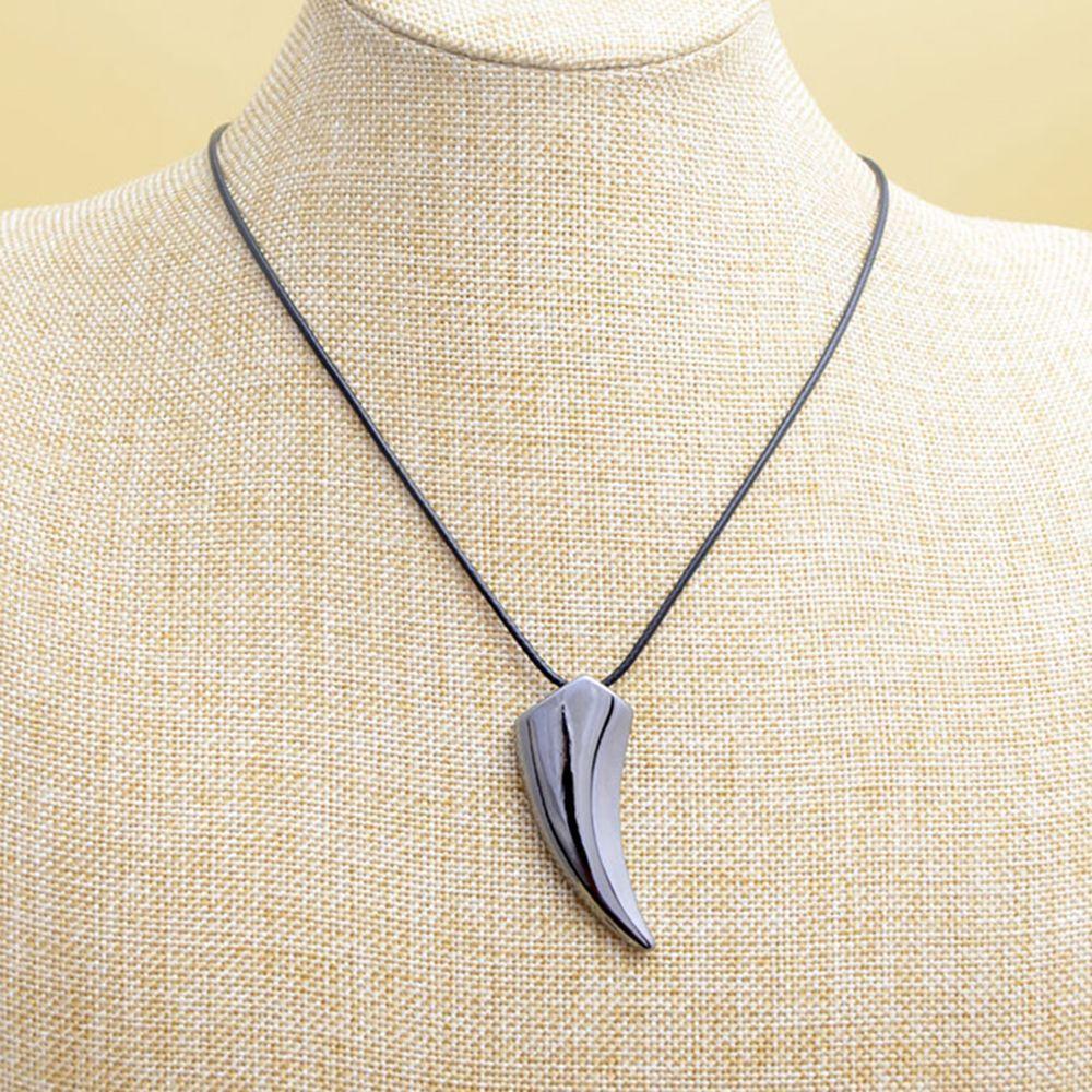 Lover's Brave Mens Zinc Zinc Alloy Pendant Men's Fashion Steel New Tooth Wolf Necklace Jewelry