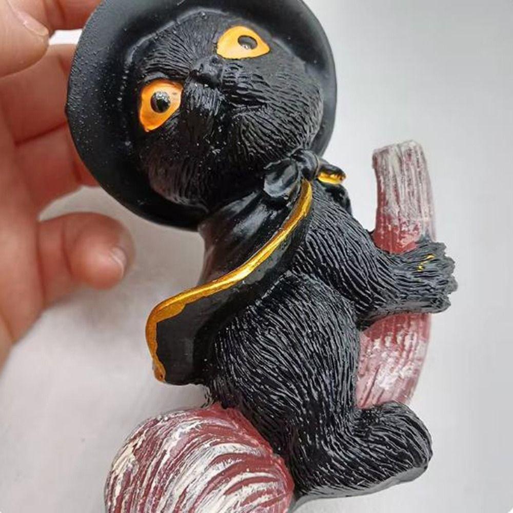 Resin Flying Broom Cat Small Broomstick Cat Creative Black Cat Witch Statue  Garden