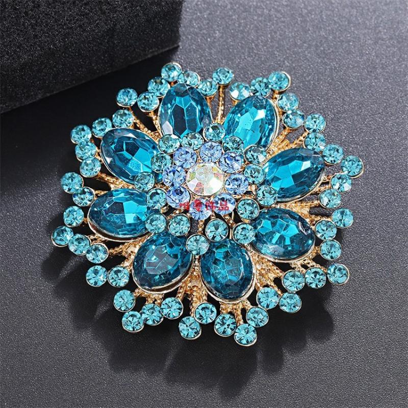 Creative Flower Brooch Versatile Scarf Buckle Anti-Exposure Buckle Corsage Brooch Women'S Accessories