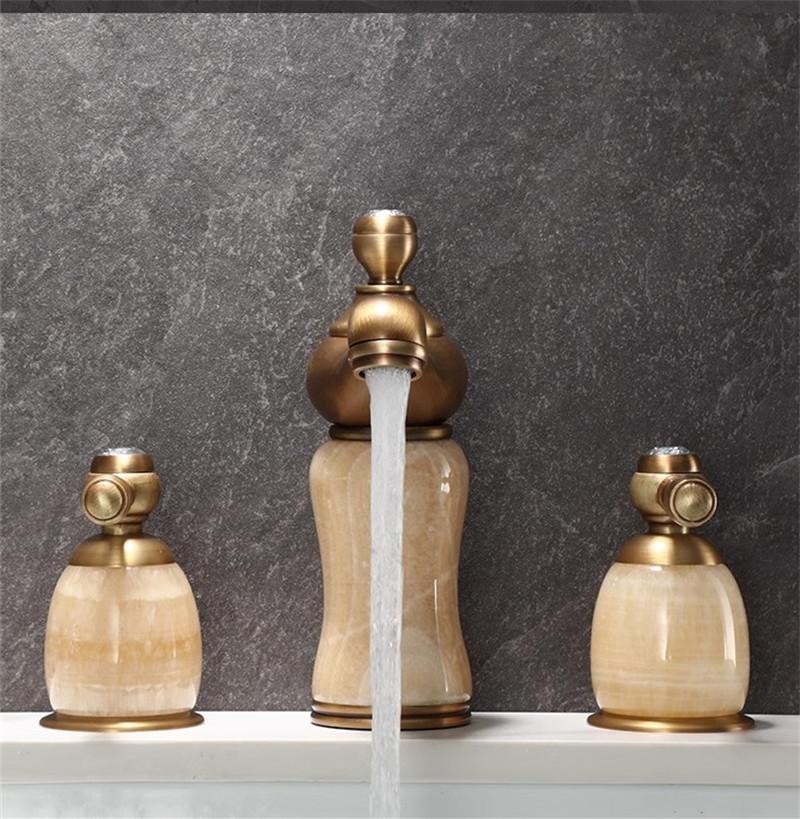 Ванная комната Старинные бронзовые смесители Латунный смеситель для раковины 3-отверстие Широкораспространенный смеситель для раковины Двойная ручка Горячая и холодная вода