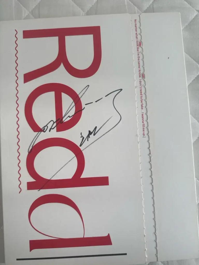 MAMAMOO Wheein's Autographed Release Album Used