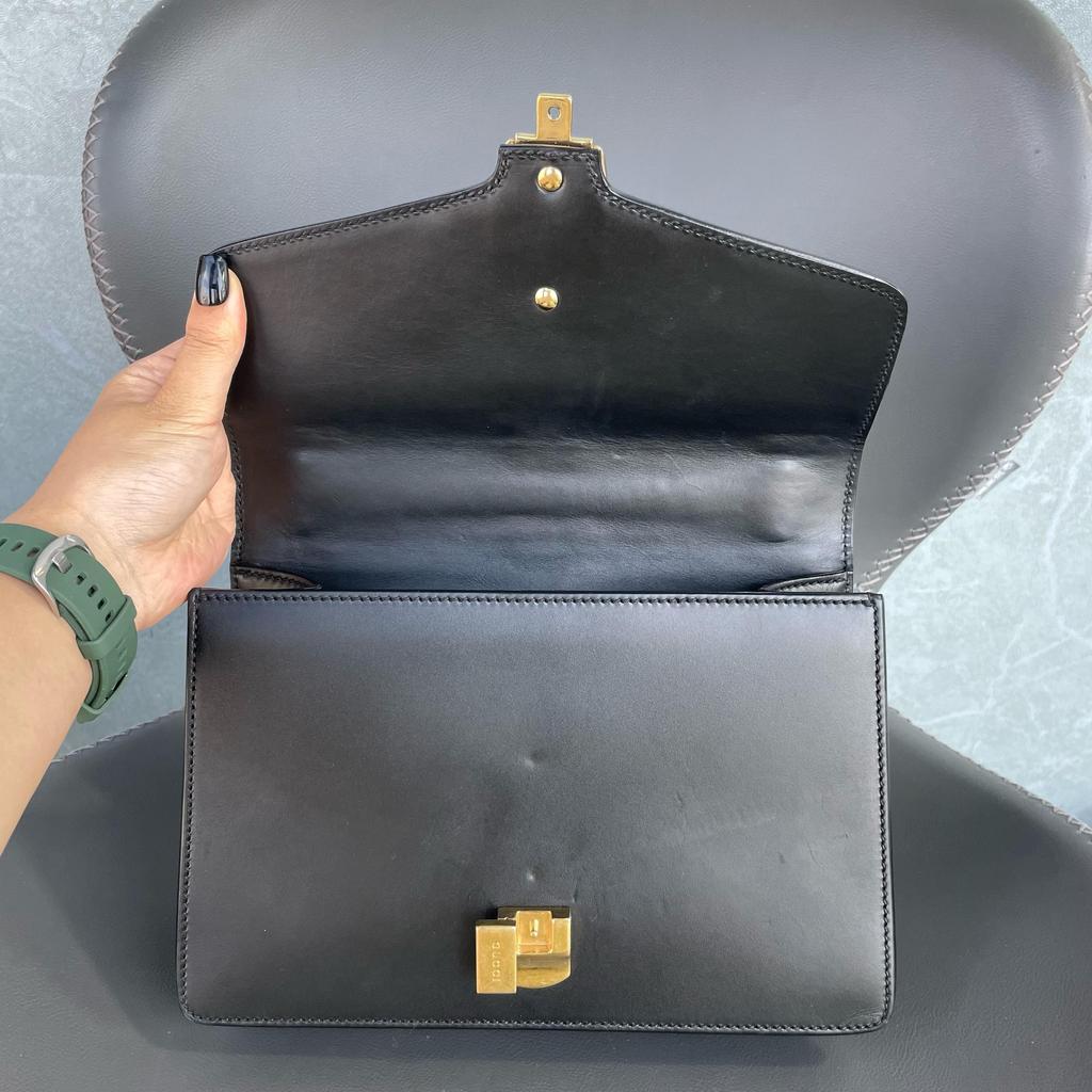 [Pre-Owned] Sylvie Gold Buckle Striped Web Satin Bow Wide Shoulder Strap Leather Handbag Crossbody Bag Shoulder Bag Small - Very Good #1A9M3FH