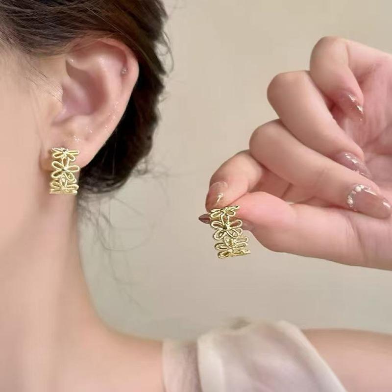 Золотые Серьги-Кольца Женские Серьги-Застежки Легкая Роскошь Высококачественные Серьги Осенние и Зимние Серьги-Кольца