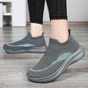 Женские легкие слипоны из материала Flyknit: Дышащие кроссовки с мягкой подошвой для весны и лета