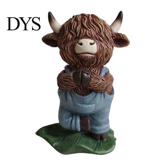 Yoga Pose Animal Figurines Highland Cow Resin Figurine, Farmhouse Style Overalls Statues, Waterproof Meditation Sculptures Garden Ornament for Indoor